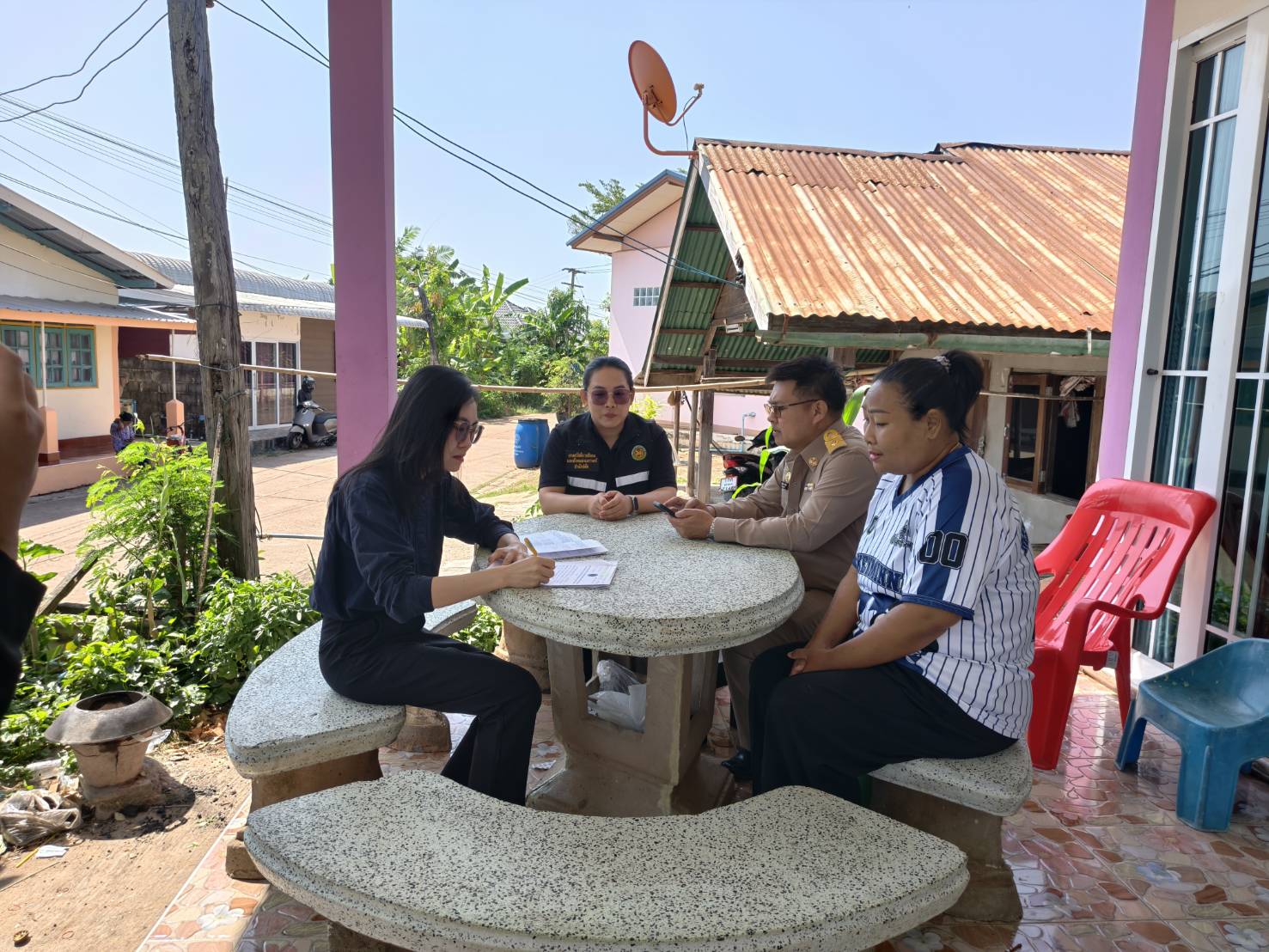 ประชาสัมพันธ์งานสวัสดิการสังคมและสังคมสงเคราะห์ ออกพื้นที่เยี่ยมบ้านผู้ป่วย ตามโครงการสงเคราะห์ผู้ป่วยที่อยากไร้ขององค์การบริหารส่วนจังนครพนม ประจำปีงบประมาณ 2569